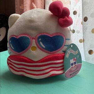 Hello Kitty Plush with Heart Sunglasses - Squishmallows Sanrio